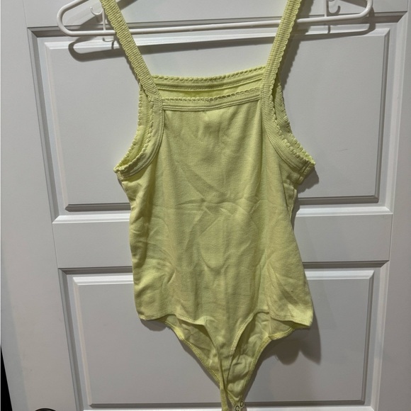 BP Light Yellow Ribbed Top - Picture 3 of 3